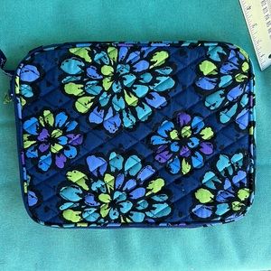 Vera Bradley 8.5x 11" tablet sleeve; NWT